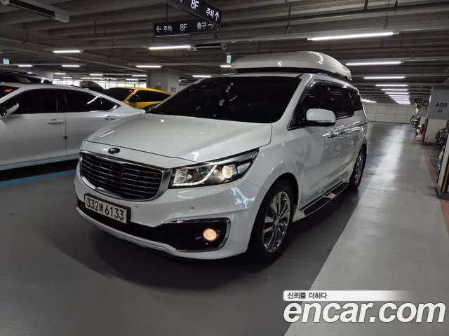 Kia Carnival 2017 thumb 11