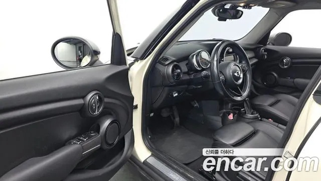 MINI Hatch 2015 thumb 10