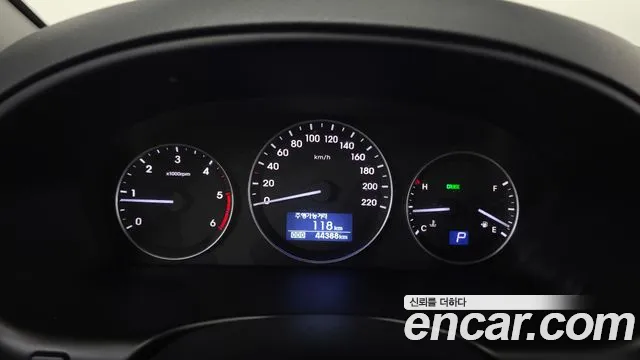 Hyundai Starex 2019 thumb 7