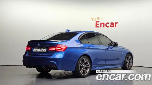 BMW 3-Series 2016 thumb 2