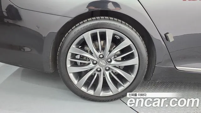 Genesis G80 2017 thumb 5