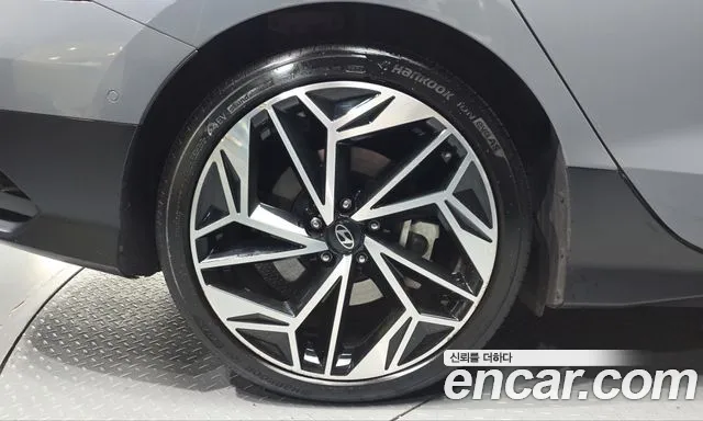 Hyundai IONIQ 6 2023 thumb 4