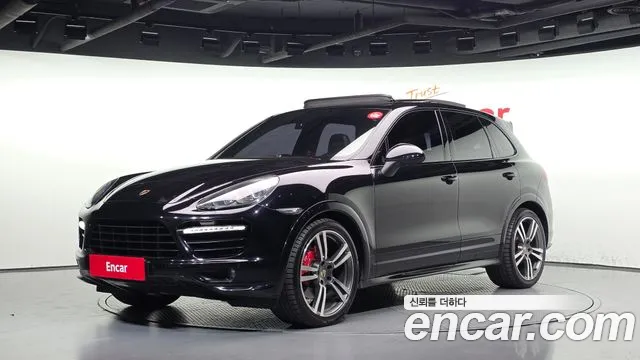 Porsche Cayenne 2012 thumb 11