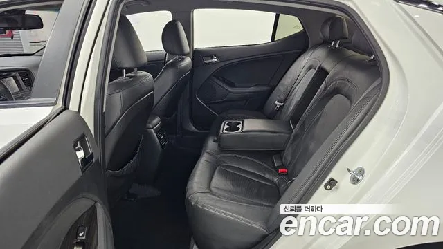 Kia K5 2010 thumb 12