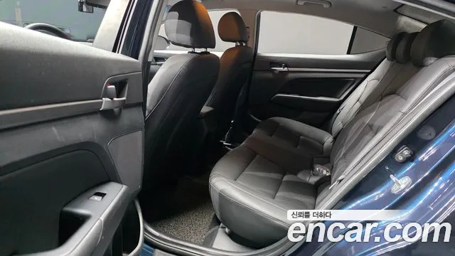 Hyundai Avante 2019 thumb 12