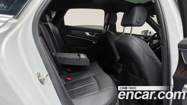 Audi A6 2022 thumb 10