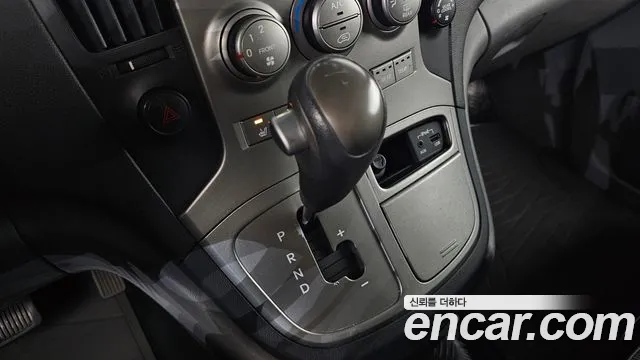 Hyundai Starex 2012 thumb 9