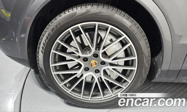 Porsche Cayenne 2020 thumb 4