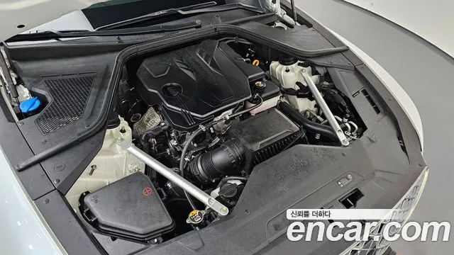 Genesis G80 2022 thumb 6