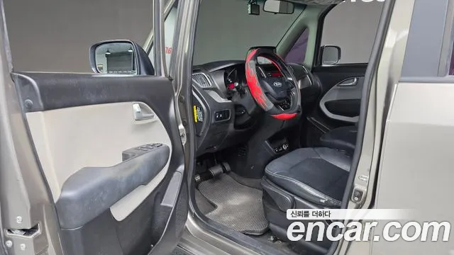 Kia Ray 2013 thumb 11