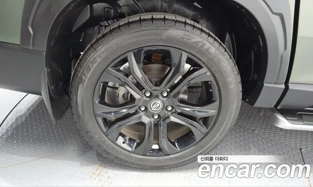 KG_Mobility_Ssangyong Rexton 2022 thumb 4