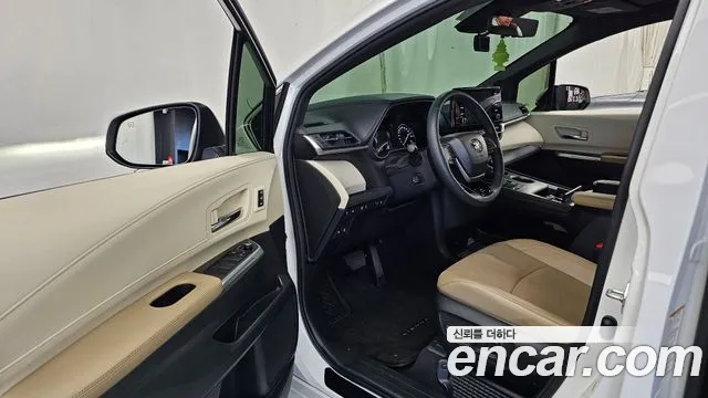 Toyota Sienna 2023 thumb 10