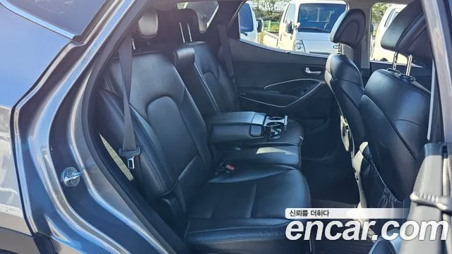 Hyundai Santa Fe 2016 thumb 11