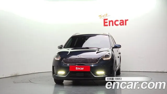 Kia Niro 2018 thumb 3