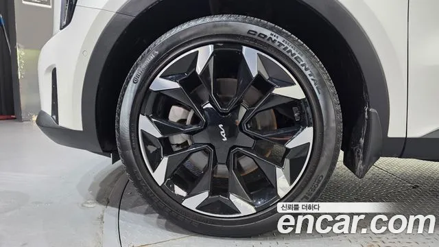 Kia Sorento 2024 thumb 5