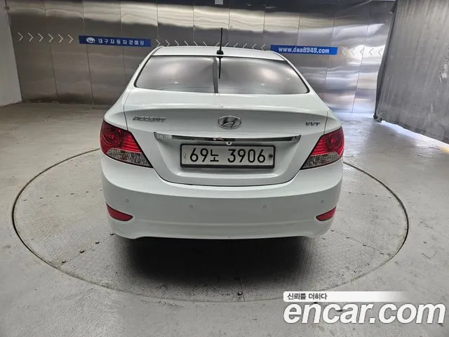 Hyundai Accent 2014 thumb 4