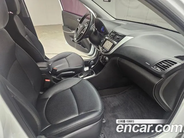 Hyundai Accent 2014 thumb 6