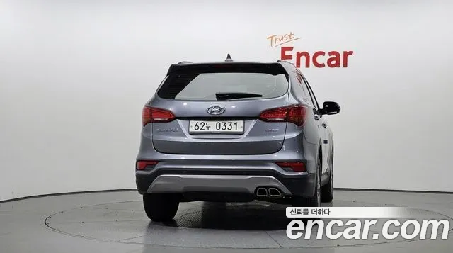 Hyundai Santa Fe 2016 thumb 4