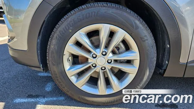Hyundai Santa Fe 2016 thumb 5