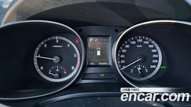 Hyundai Santa Fe 2016 thumb 8