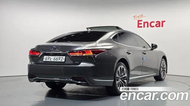 Lexus LS 2019 thumb 2