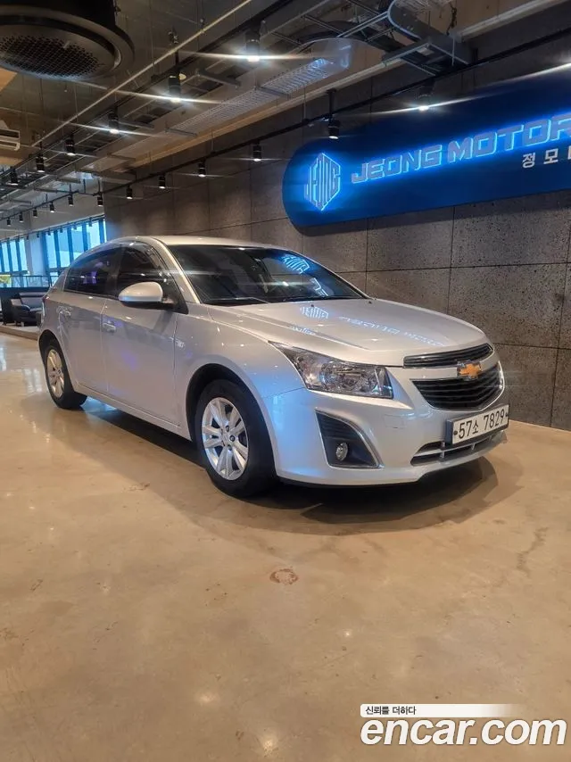 ChevroletGMDaewoo Cruze 2013 thumb 2