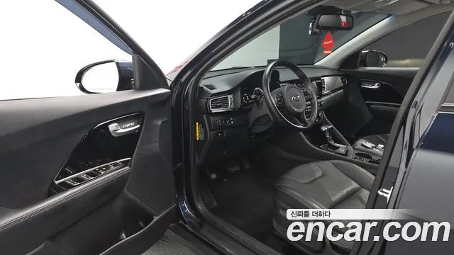 Kia Niro 2018 thumb 10