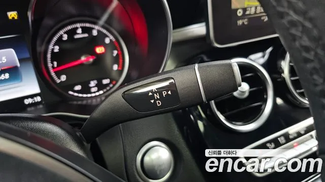 Mercedes-Benz C-Класс 2017 thumb 9