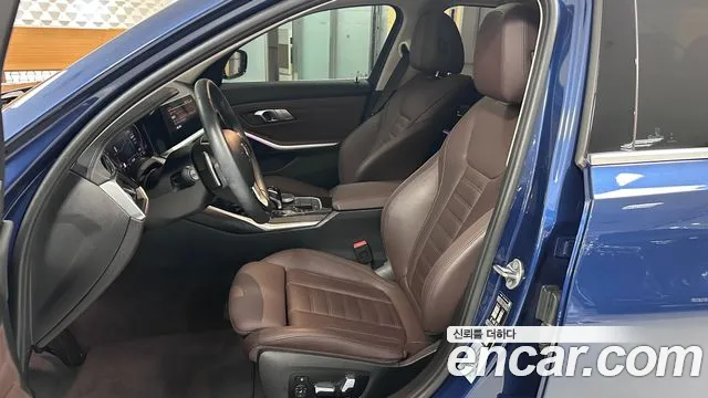 BMW 3-Series 2022 thumb 10