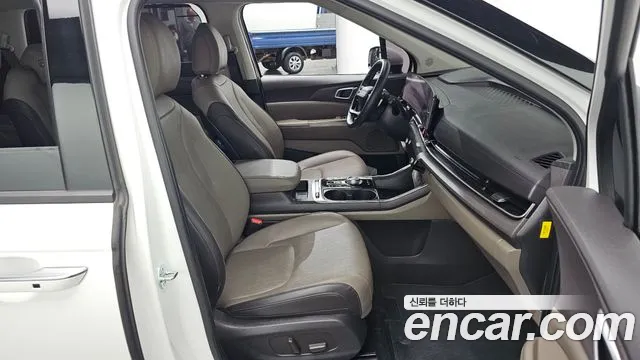 Kia Carnival 2025 thumb 10