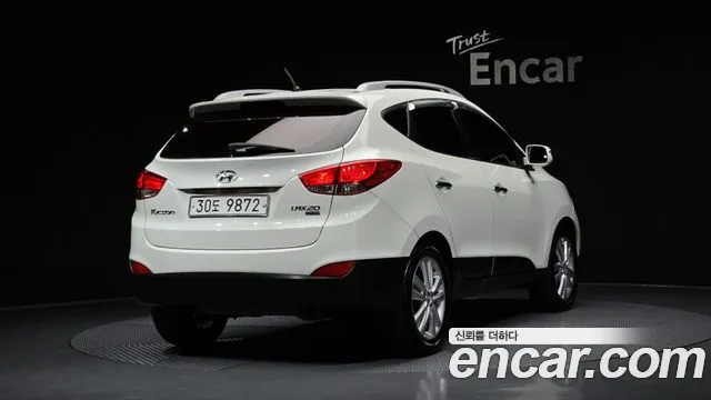 Hyundai Tucson 2009 thumb 2