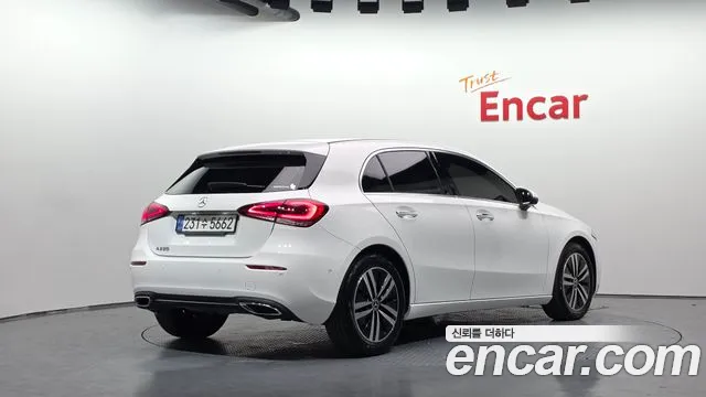 Mercedes-Benz A-Класс 2022 thumb 2