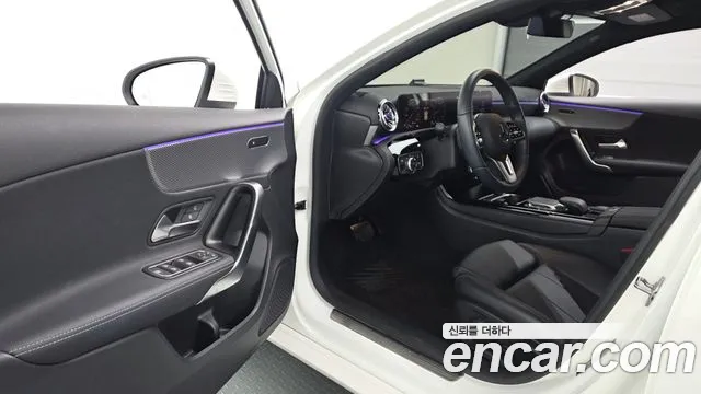 Mercedes-Benz A-Класс 2022 thumb 10