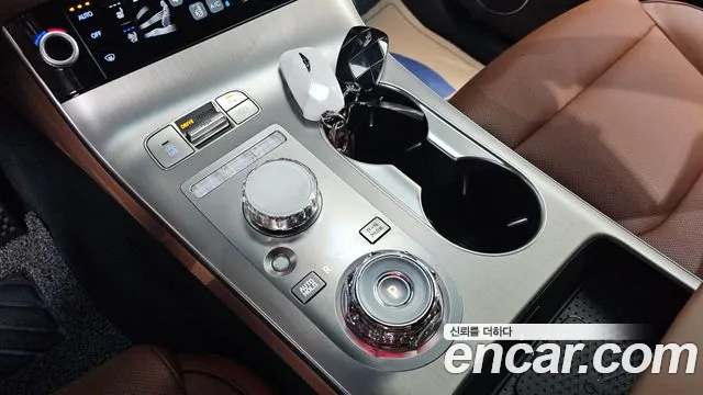 Genesis GV70 2025 thumb 9