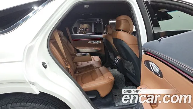 Genesis GV70 2025 thumb 12