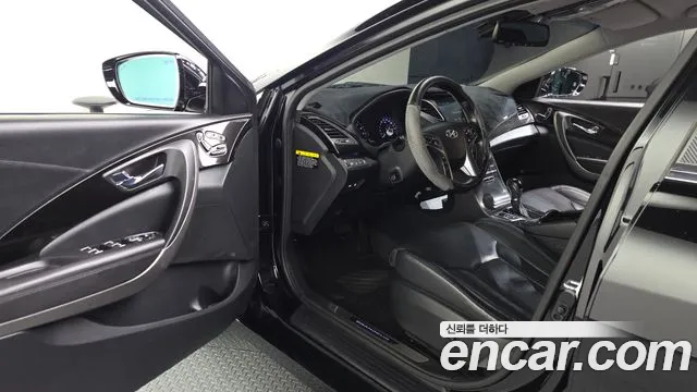 Hyundai Grandeur 2015 thumb 10