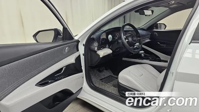 Hyundai Avante 2022 thumb 10