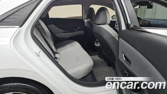 Hyundai Avante 2022 thumb 11