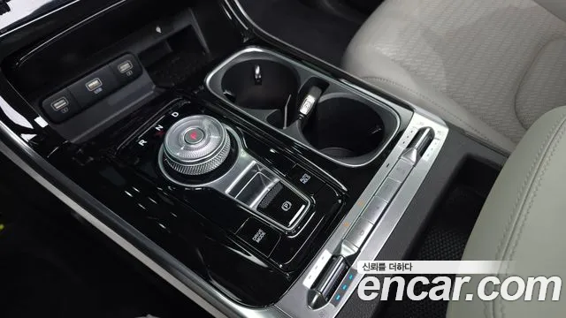 Kia Carnival 2021 thumb 9