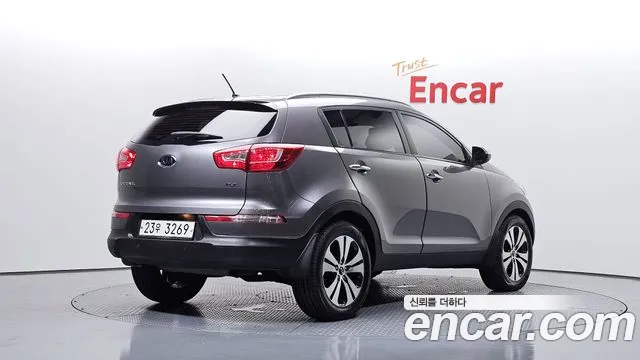 Kia Sportage 2010 thumb 2