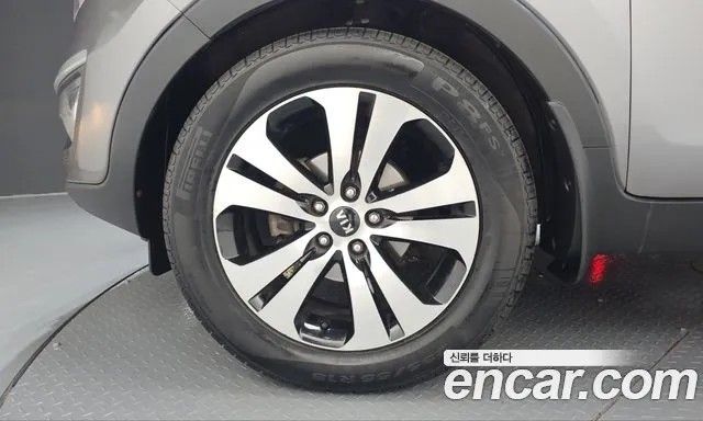 Kia Sportage 2010 thumb 5