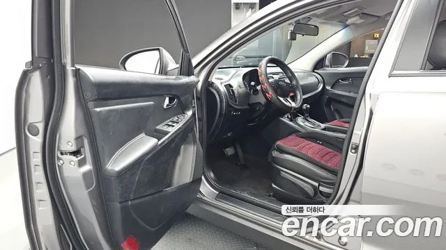 Kia Sportage 2010 thumb 10