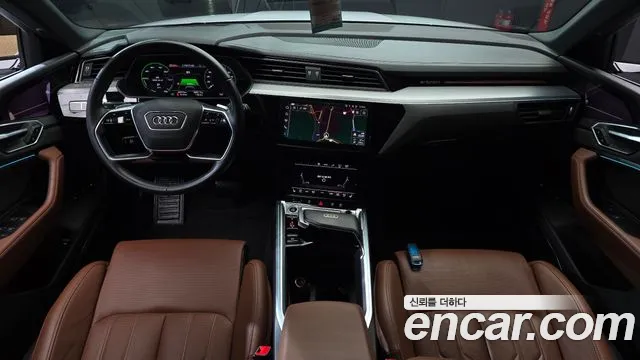 Audi e-tron 2021 thumb 7