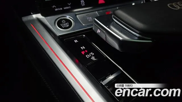 Audi e-tron 2021 thumb 9