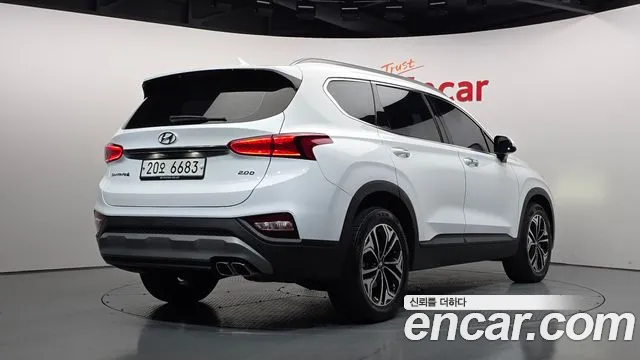 Hyundai Santa Fe 2018 thumb 2