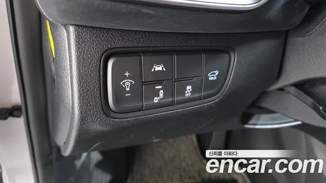 Hyundai Santa Fe 2018 thumb 12