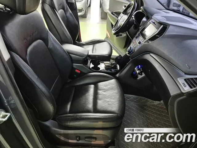 Hyundai Santa Fe 2016 thumb 7