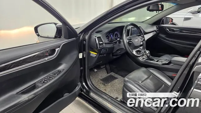 Hyundai Grandeur 2017 thumb 10