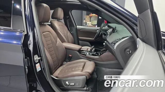 BMW X4 2021 thumb 10