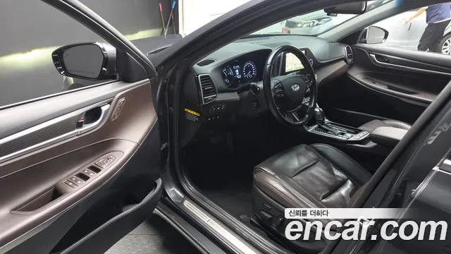 Hyundai Grandeur 2017 thumb 10